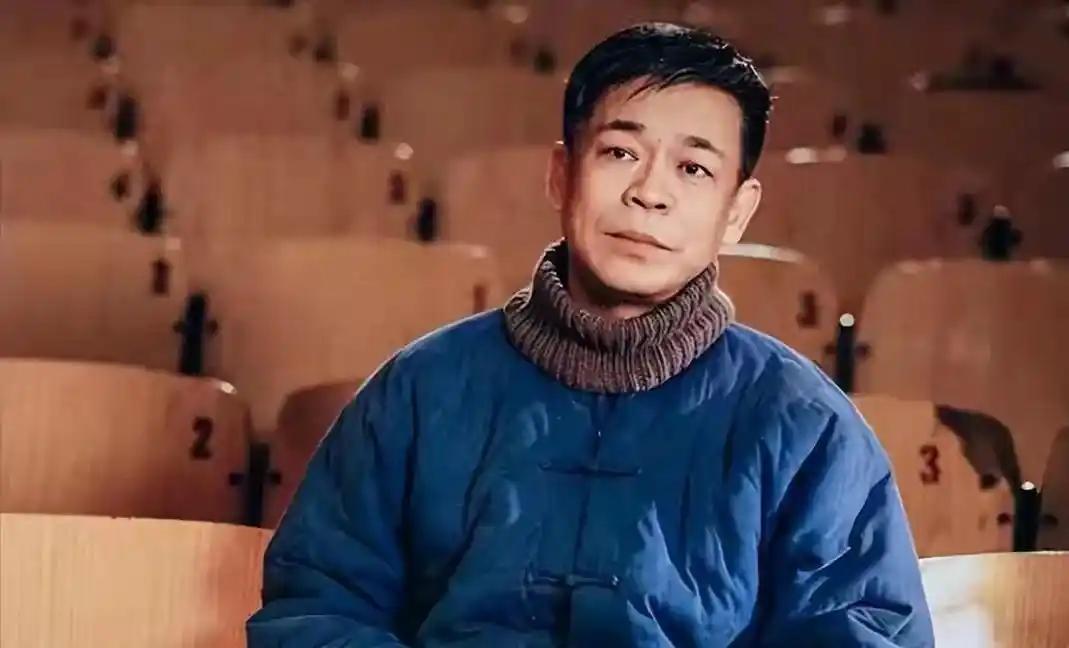 张嘉益把“苟存忠”这个男旦角色硬塞给孙浩时，孙浩当场摆手：“哥，我这长相哪演得了