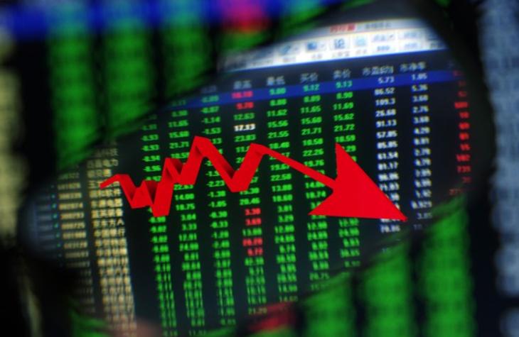 炒股多年的老散户，大多都栽在看不懂财报环比、只会看同比的误区里。
很多老哥炒股多