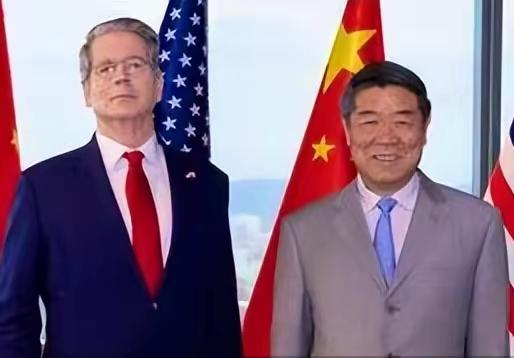 美国财政部长贝森特表示，中国已准备好达成贸易协议，特朗普总统准备取消100%关税