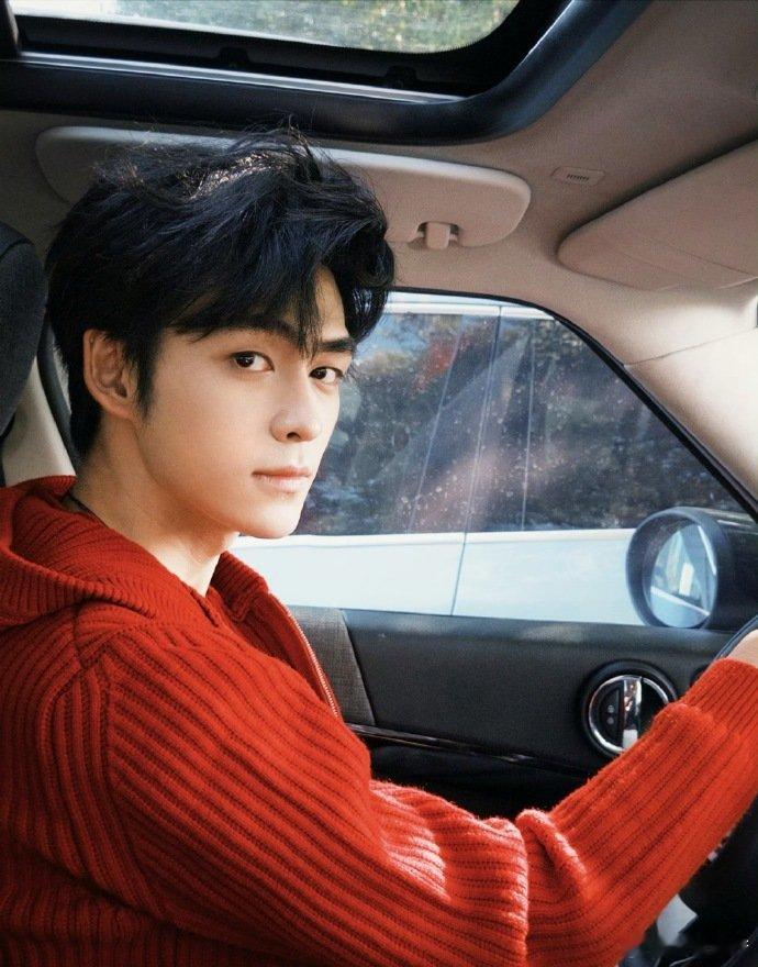 张卓尔 晋级 导师力挺改写战局！那英在总决赛中保送张卓尔晋级十强，“当晚最佳” 