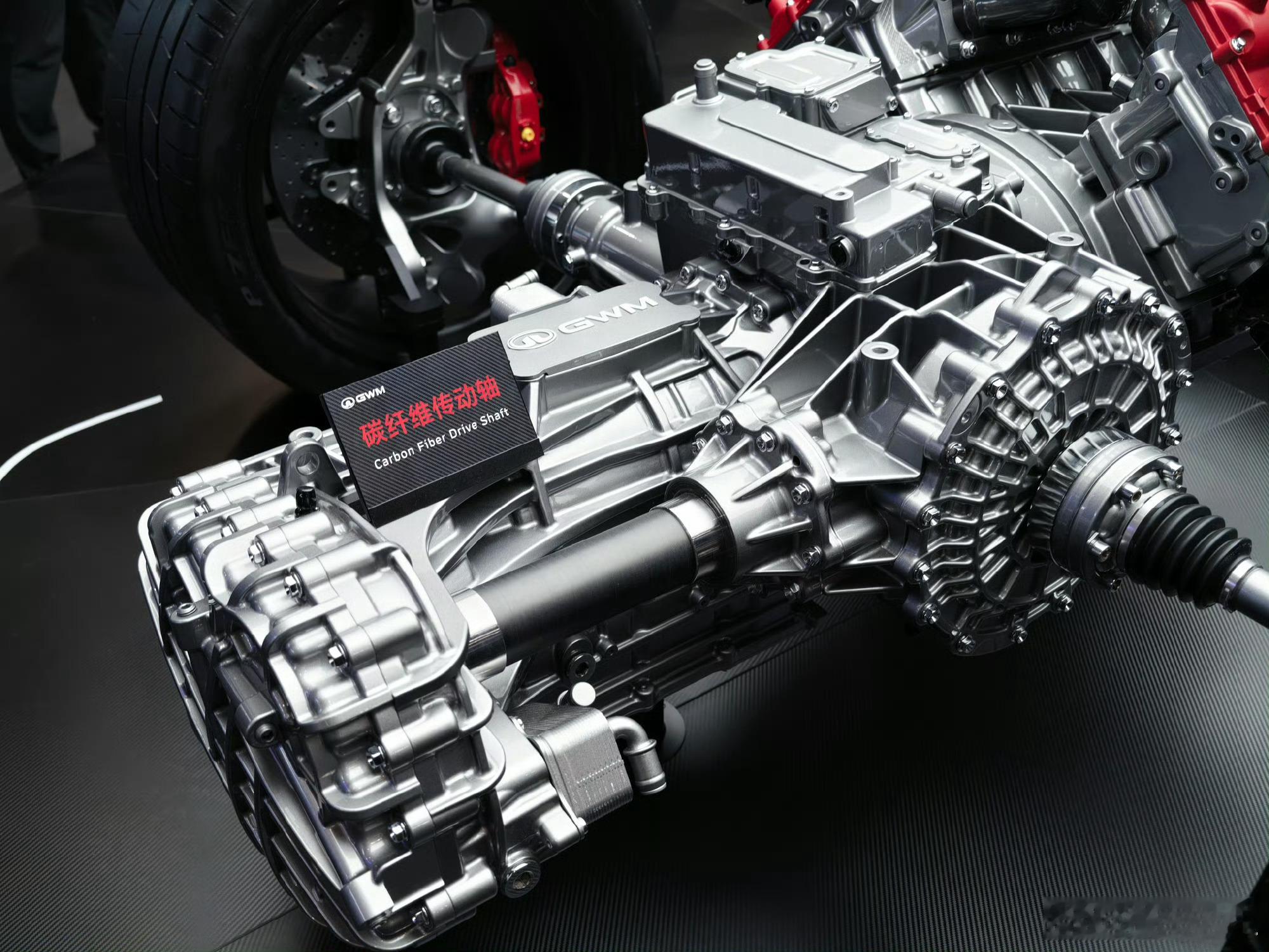 长城V8超跑的这个布局含金量是很高的，且相对独特。具体产品的动态表现，还需要结合