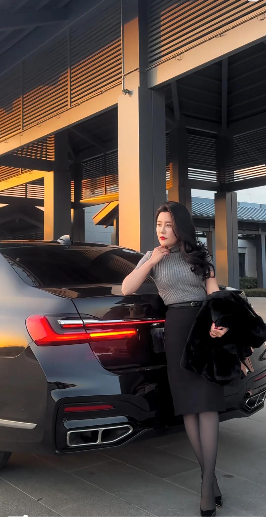 当代女性四字真言，不听故事，不吃大饼，不要破烂高清美女