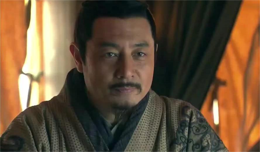 刘屈氂和李广利是亲家，想拥立昌邑王。他是巫蛊之祸的主谋？ 
 
征和元年冬，丞相