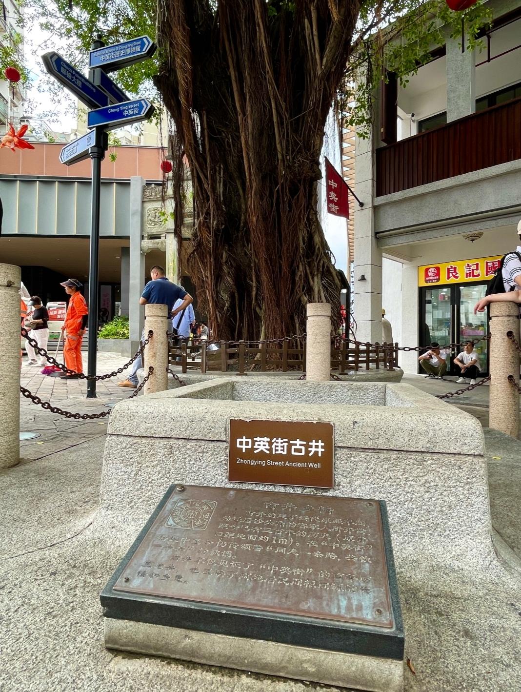 深圳地铁直达的16个免费景点
1. 深圳湾公园
- 地铁：9号线「深圳湾公园站」