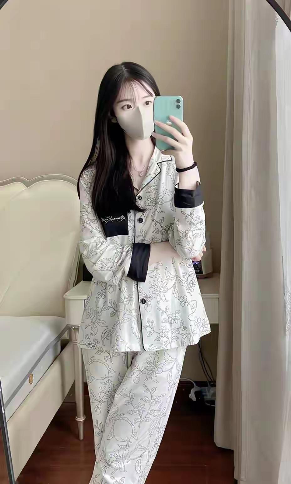 宅家穿搭指南👕👖👖，舒适又时尚！请用一句话概括一下，什么是幸福