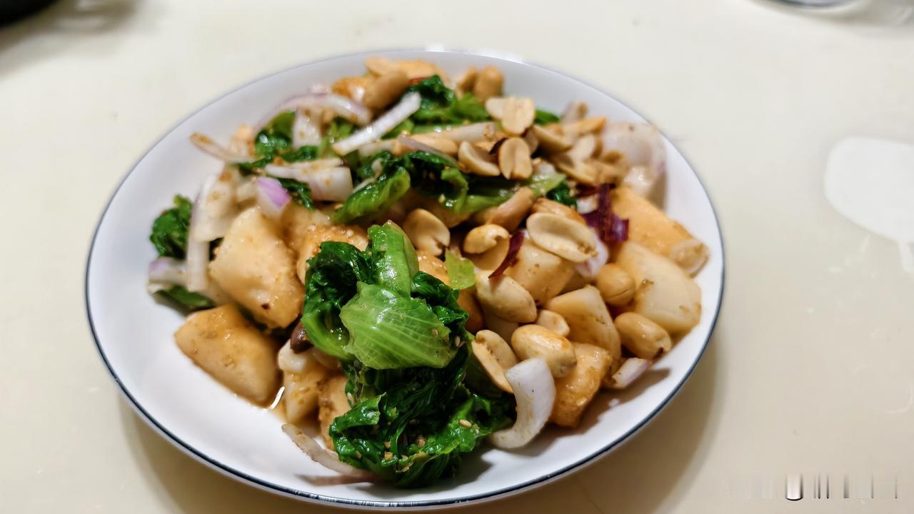 做人还是得带一些锋芒。

一个同事，家庭生活幸福，孩子很聪明，老公是那种很顾家，