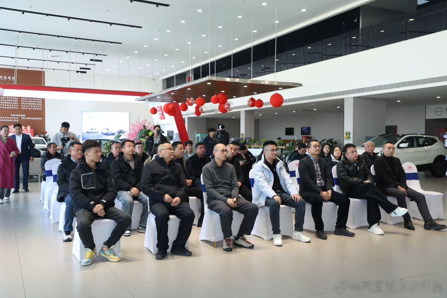 丝路金城淬水火，启辰汽车鉴真章。从春的西南到冬的西北，启辰汽车2025年跨越四季