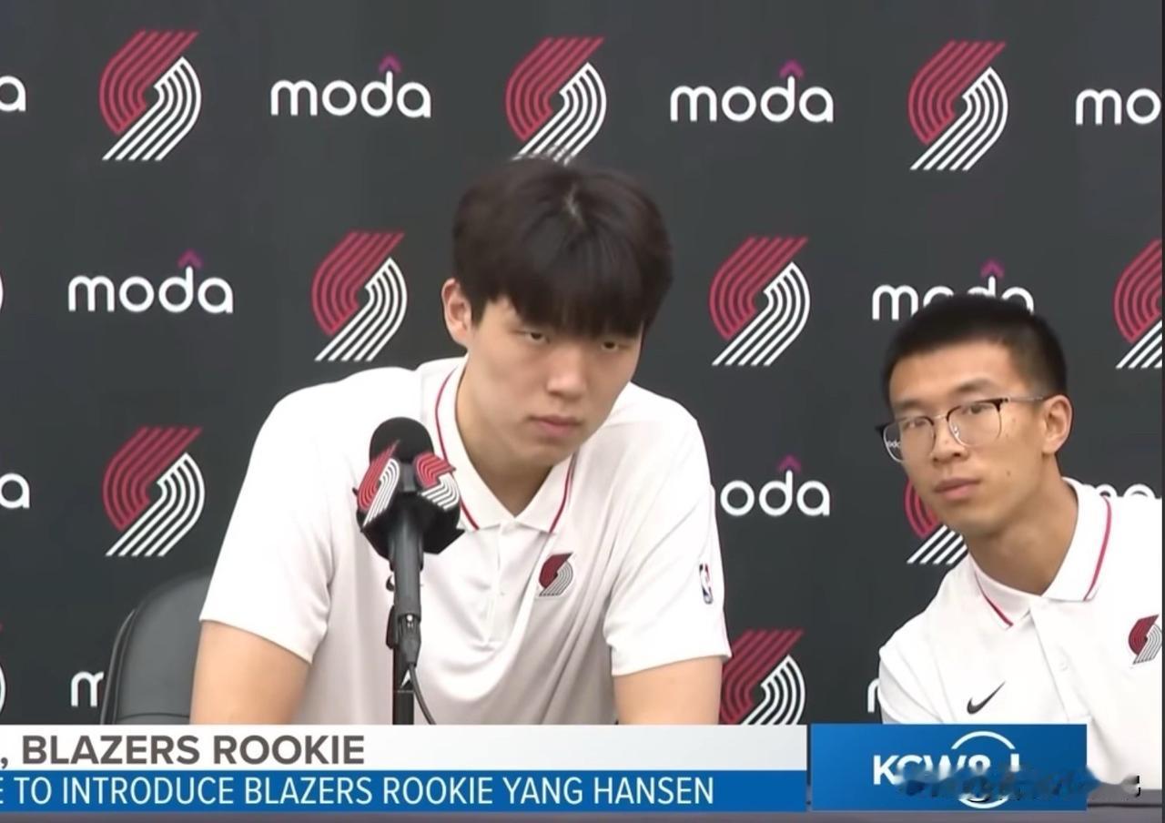 一则教练组变动消息，藏着中国球员闯荡NBA的关键密码——刘禹铖从专职翻译转型球队