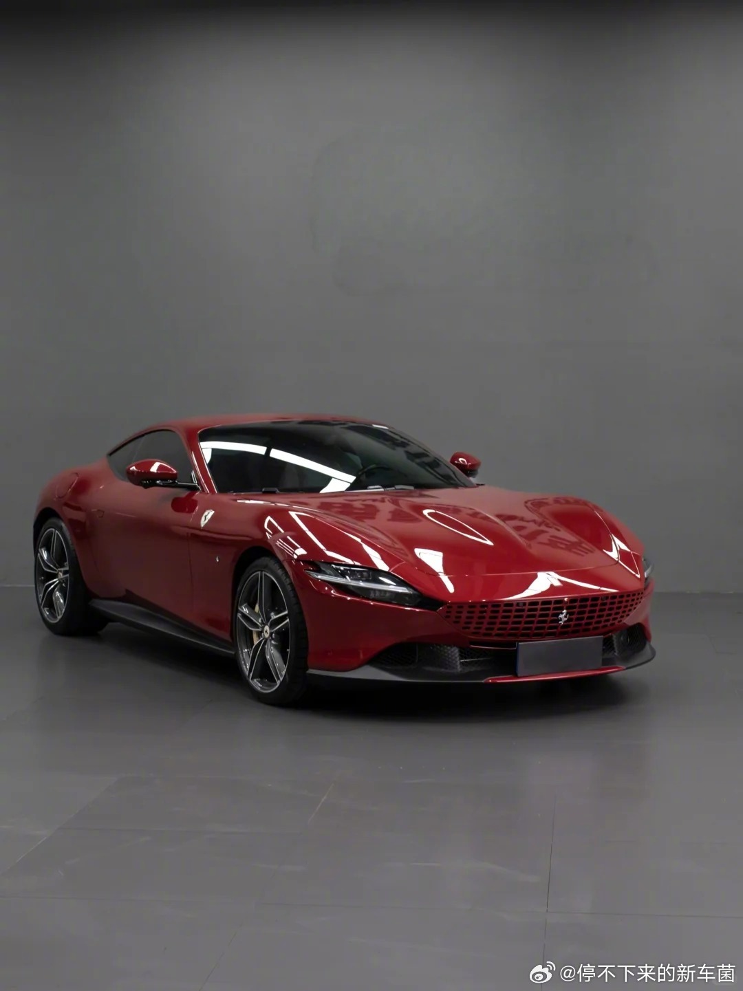 Rosso Mugello穆杰罗红色法拉利ROMA，质感太好了 