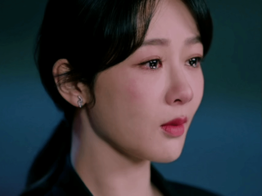 杨紫为上镜暴瘦15斤 演员为了上镜更符合角色定位，增肥和减肥都很快的，这是敬业的