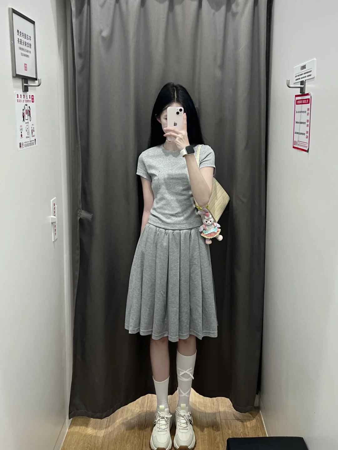 99买到超miumiu学院小裙!!👟+优衣库拉夫劳伦辣妹t好美好显瘦！！👟