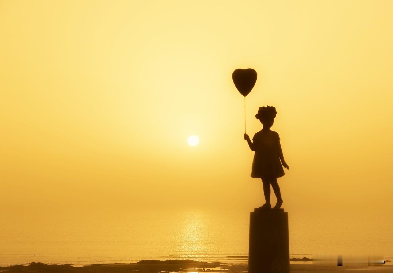 健康养生不是一场需要咬牙切齿的苦修，也不必大刀阔斧的改变，需要微小而持续的调整。