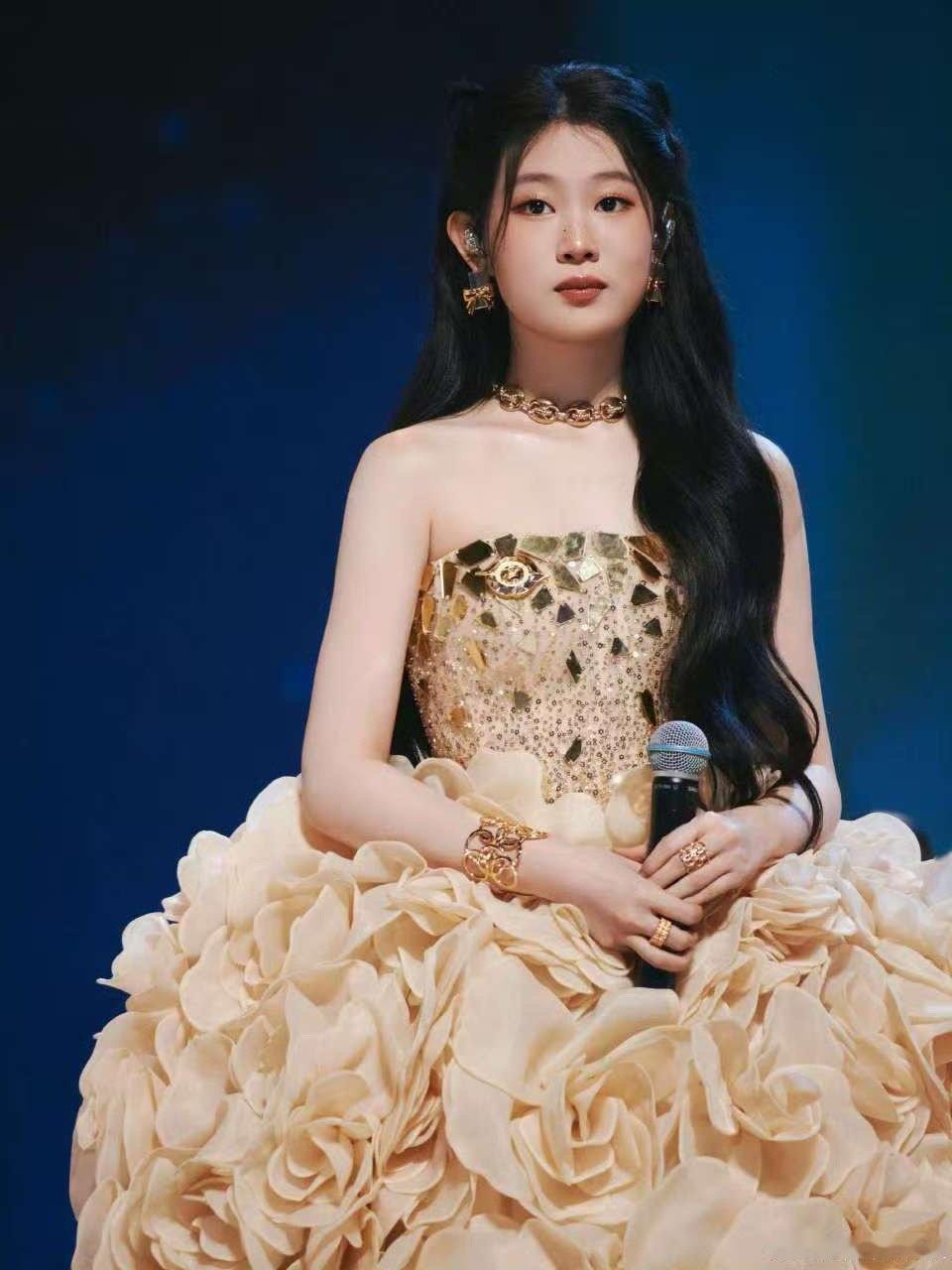 沈佳润 我在跨晚很想你 哇哦那我可太期待了，江苏卫视全开麦实力认证，妹妹的第一次