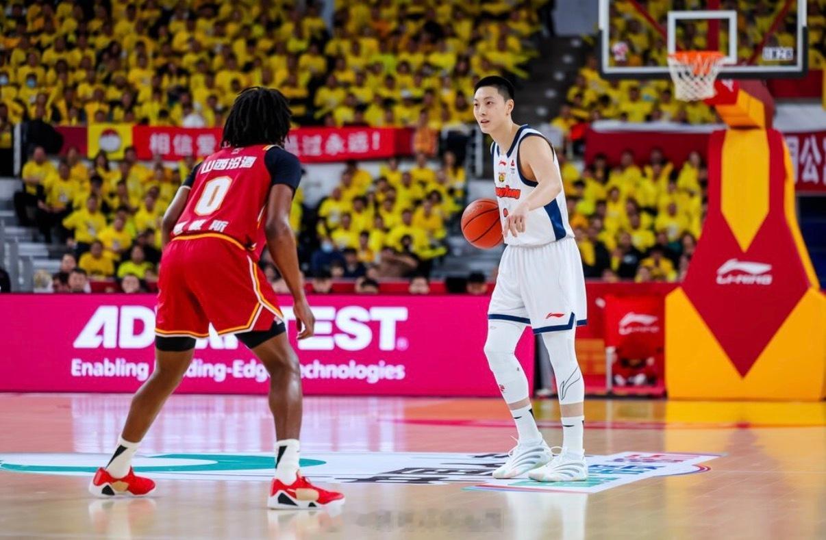 胡明轩天津男篮vs广东男篮 【2025-2026赛季CBA联赛常规赛第8轮】🔔