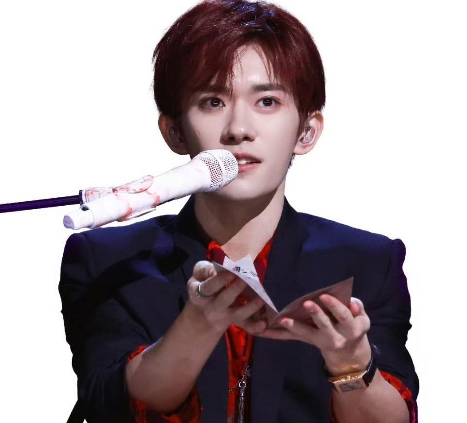 易烊千玺还是太体面了啊，前两天不是有一个热播剧叫做《大生意人》吗？

里面有个饰