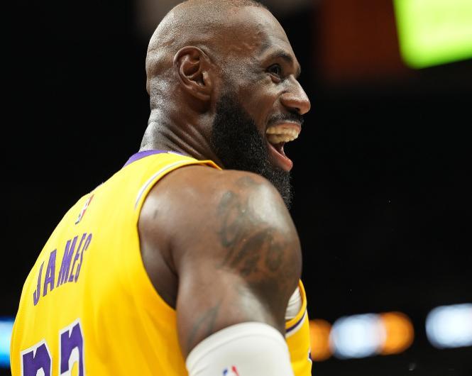据ESPN名记Shams报道，詹姆斯经纪人里奇·保罗透露，詹姆斯不会选择退役，将