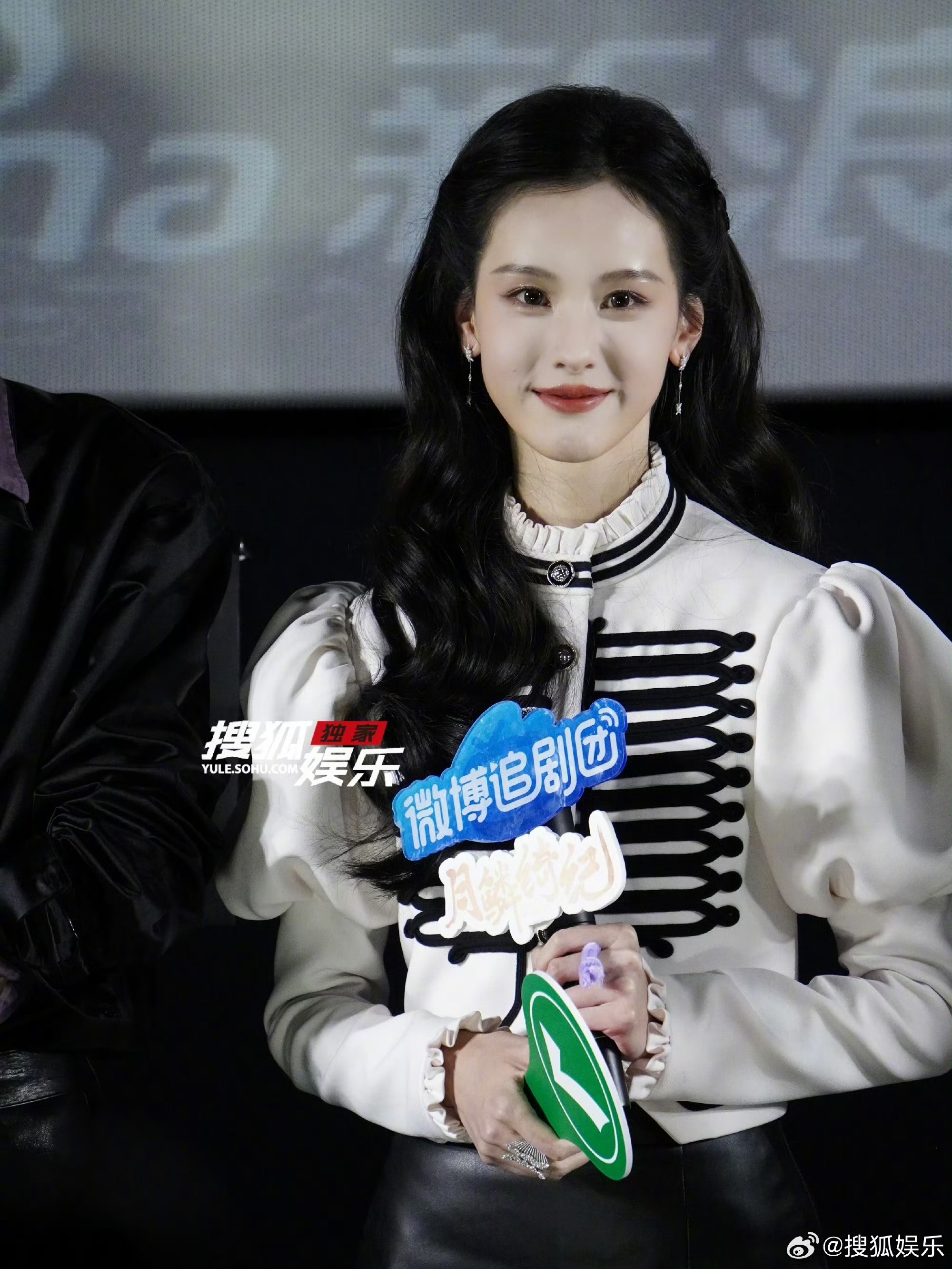 陈都灵把梦女粉养的很好陈都灵斩男也斩女 温柔对视、主动互动，把梦女粉宠到心坎，清