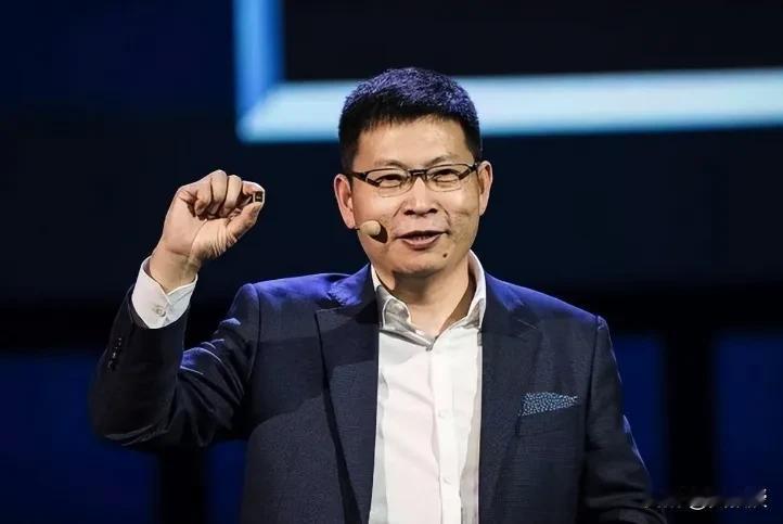6月才过半，国内就接连传来三个好消息，风向果然变了！

第一，中国人自己的操作系