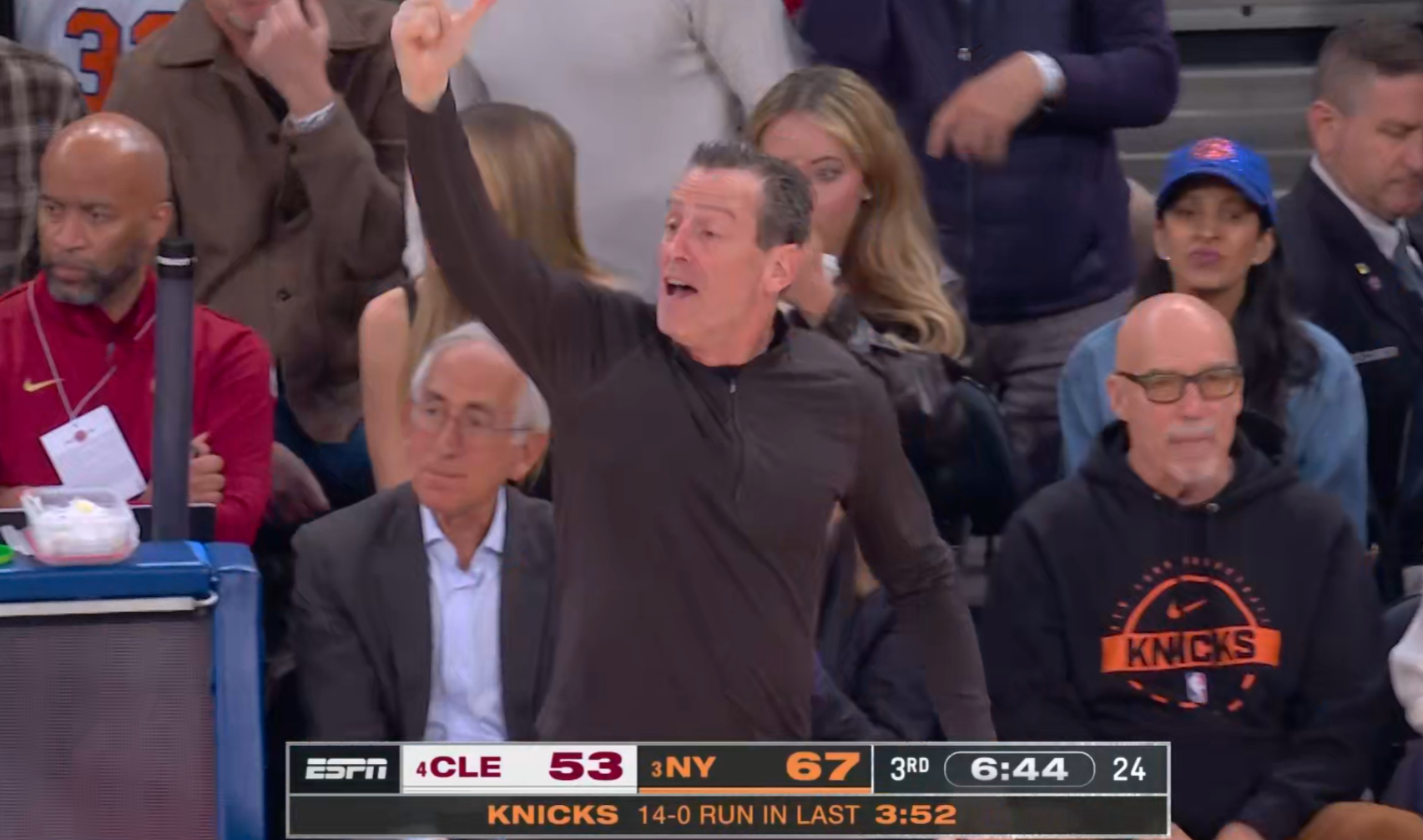 尼克斯14比0高潮，骑士继续选择放哈特，哈特继续进骑士vs尼克斯