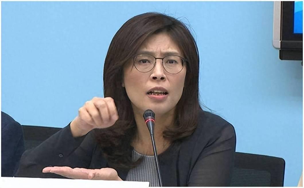 郑丽文表态愿赴大陆访问交流 国台办回应

郑丽文愿赴大陆交流，大陆的态度亮出来了