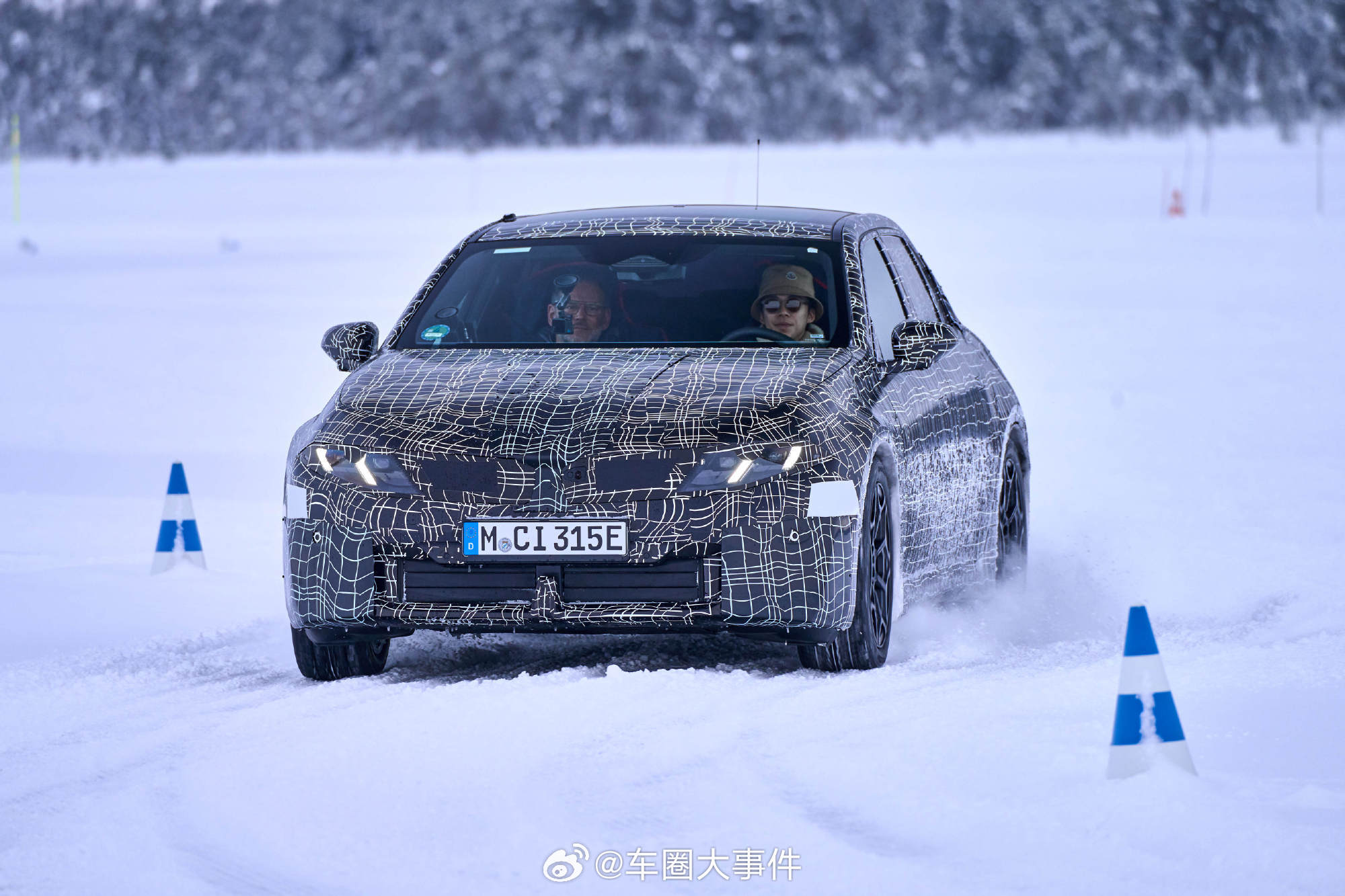 博主剧透新世代宝马i3 新世代宝马i3即将亮相，博主在微博刚刚剧透新世代宝马i3