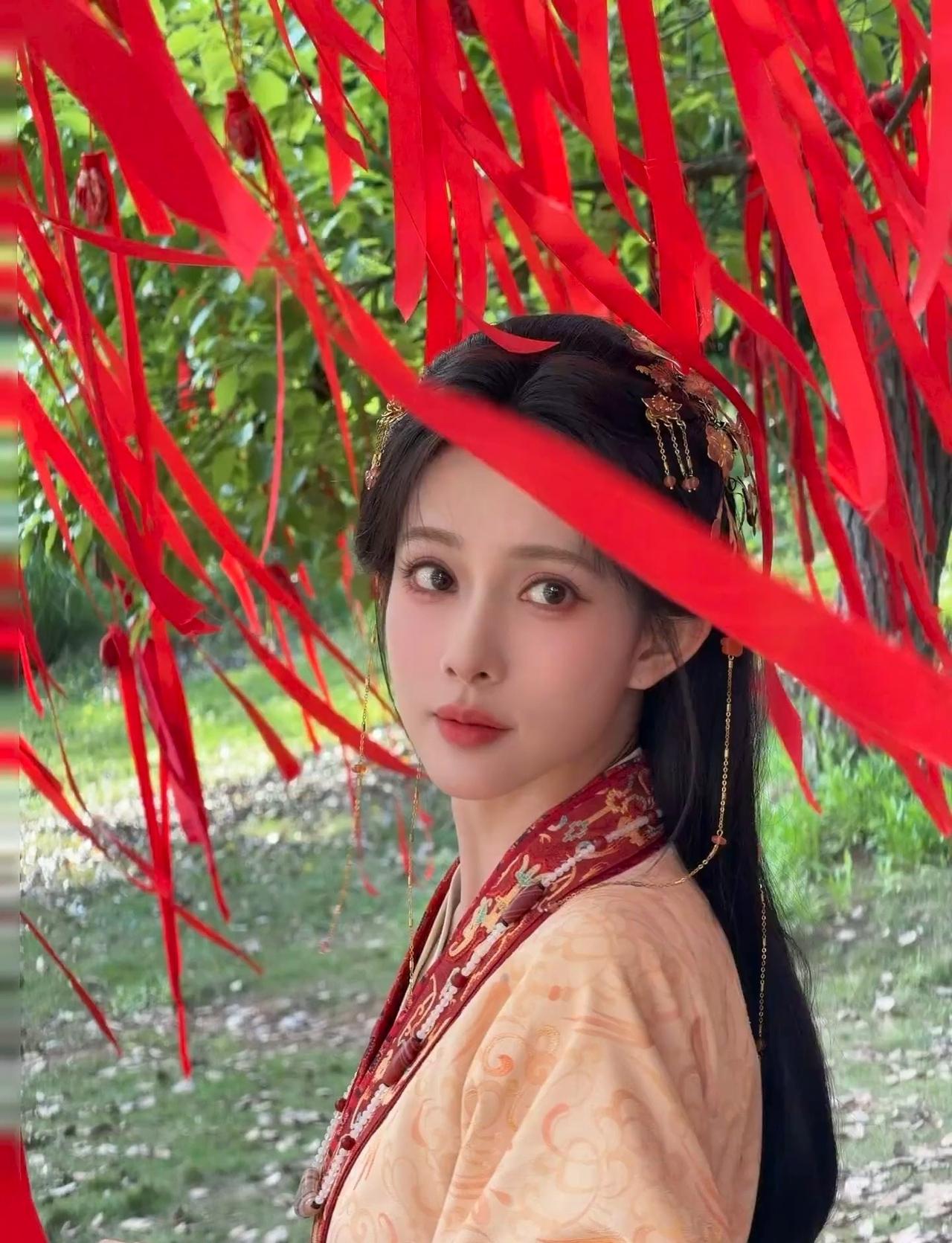 🐱mzy孟子义将门独后

你眼中有星河，胜过我见过的一切浩渺烟波。

@孟子义