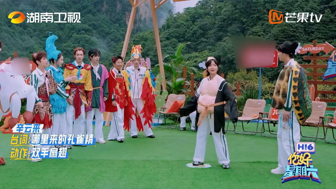 周笔畅衣服就是爱滑我也没办法周笔畅衣服先下班了你好星期六复刻动作游戏爆笑！周笔畅