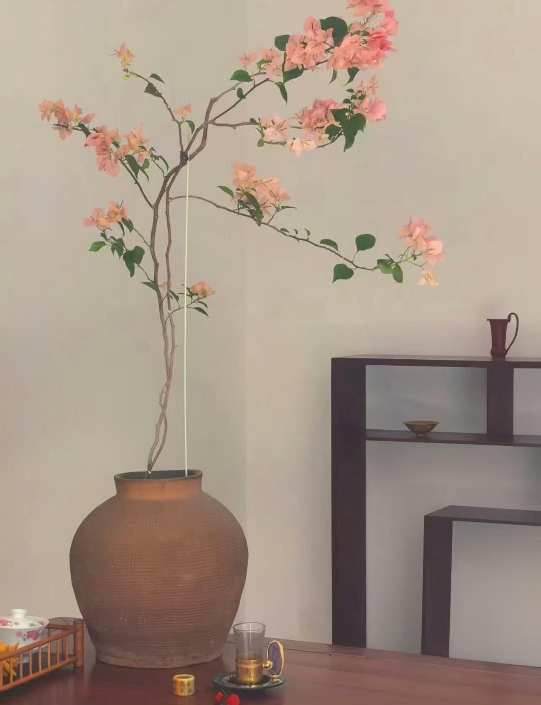 “瓶藏瑞气花如锦·马跃新春福满堂…”