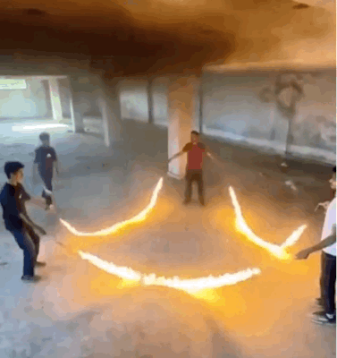 真会玩，一不小心就吃烤串