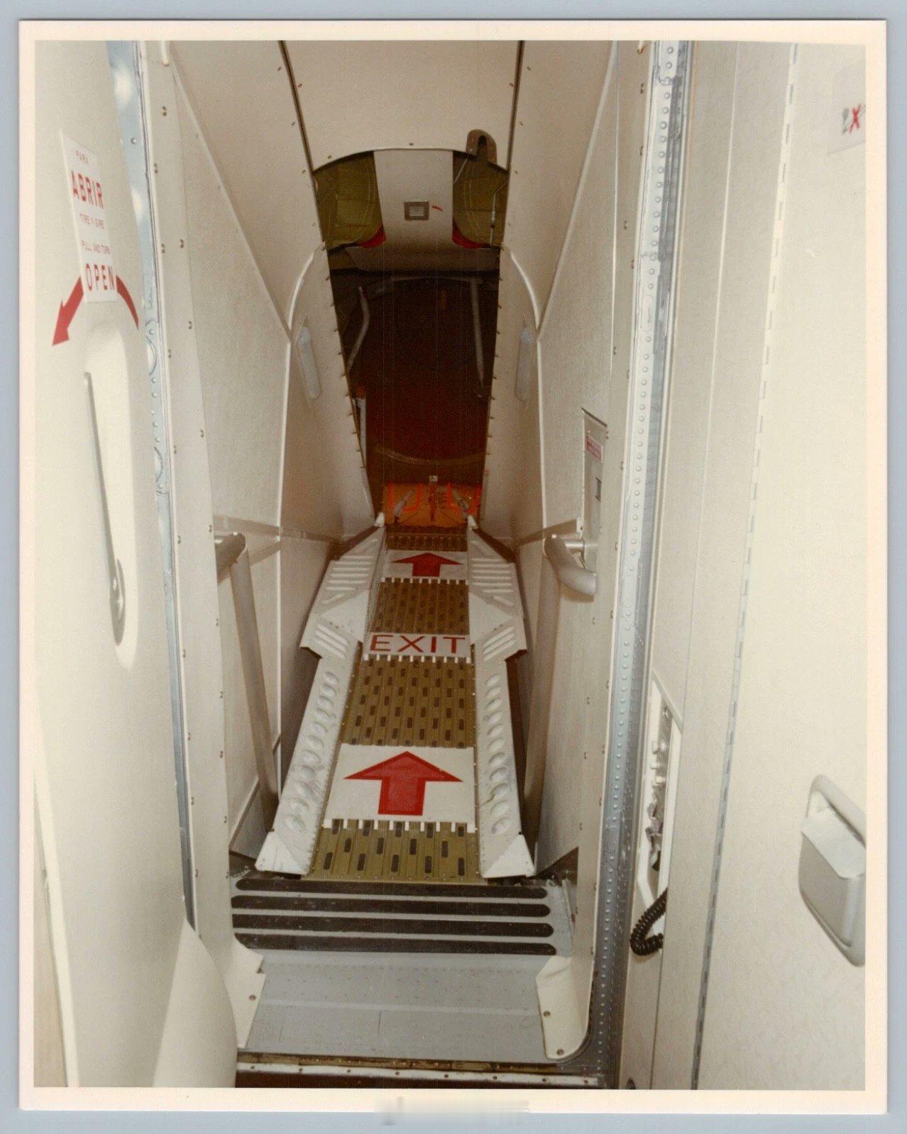 MD-80机尾门航空创作计划航空[超话] ​​​