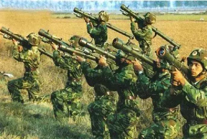 CNN一句“中国准备向伊朗运送肩扛式防空导弹”，马上把中东舆论推高。

敏感点在