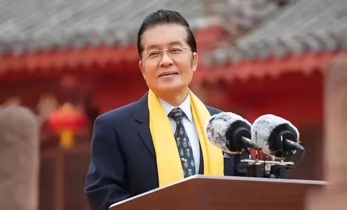 同一个党，两副面孔，你说离谱不离谱？

国民党内部现在做法差别太大，很多人都看得