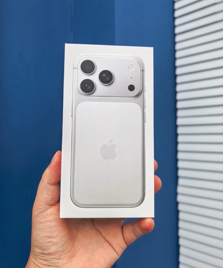 这是 iPhone 18 Pro Max？