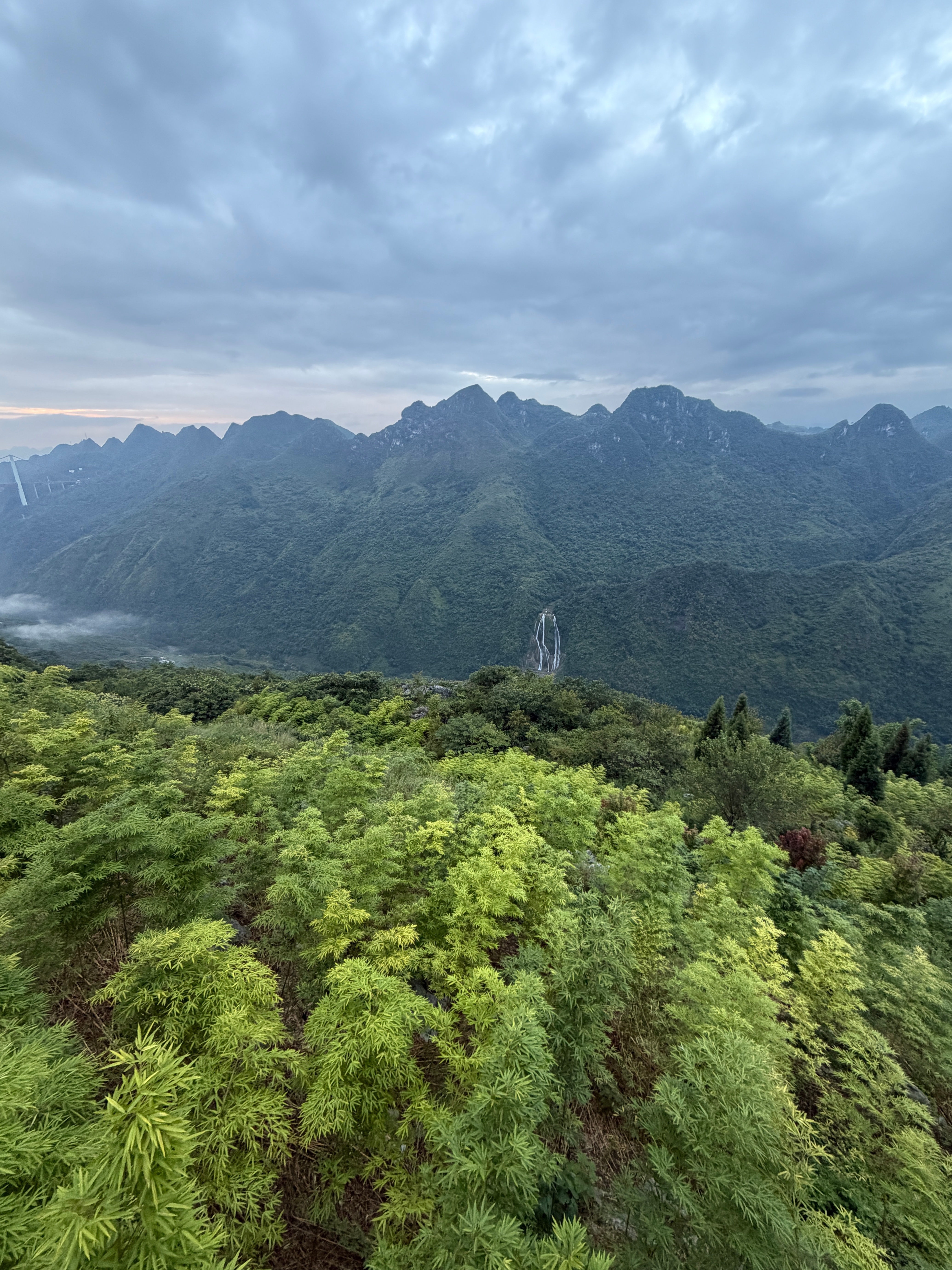 山里的清晨⛰️  ​​​