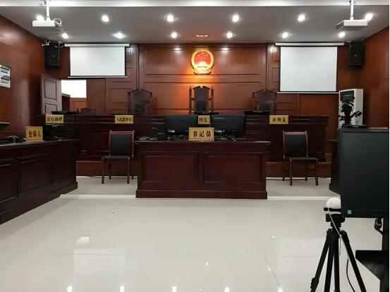 “出轨的恶果!”贵州毕节男子疑妻出轨，被父母叫回捉奸。连蹲4晚截获村医，全家将其