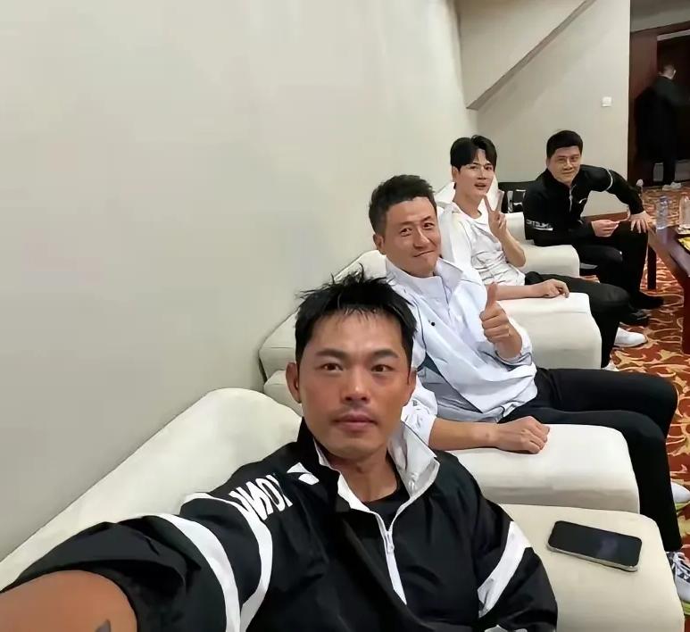 这四位羽毛球名将，能认出二俩位算你厉害，要是全部认出来的话，那你就是羽坛忠实粉丝