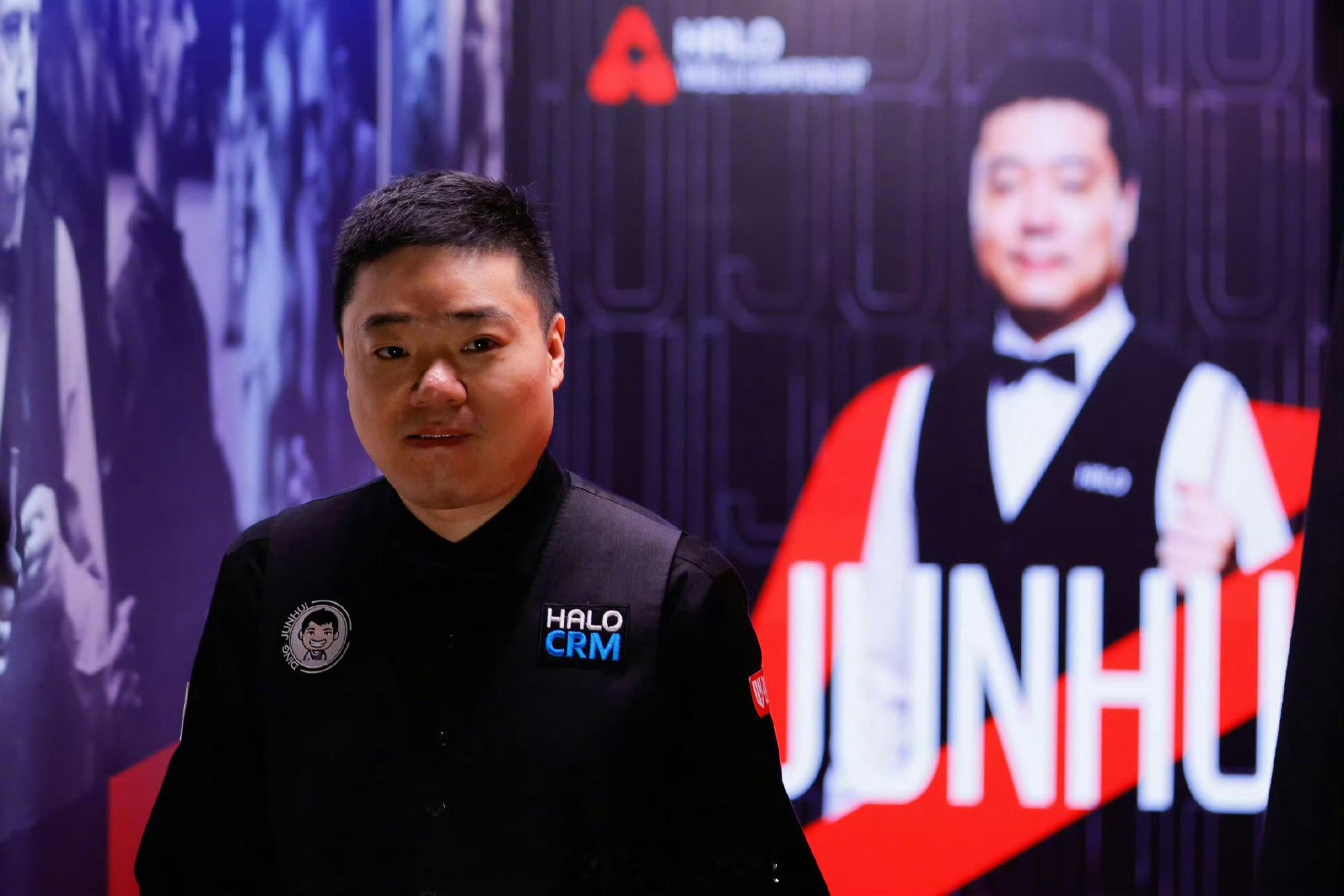 13-9力克丁俊晖！赵心童会师世锦赛八强，卫冕路上上演中国德比精彩对决！北京时间