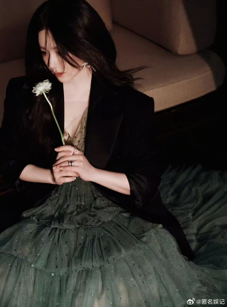 阚清子饿就说明在瘦手机壳乘风2026阚清子这自律范儿拿捏得死死的！刚觉得自己胖了