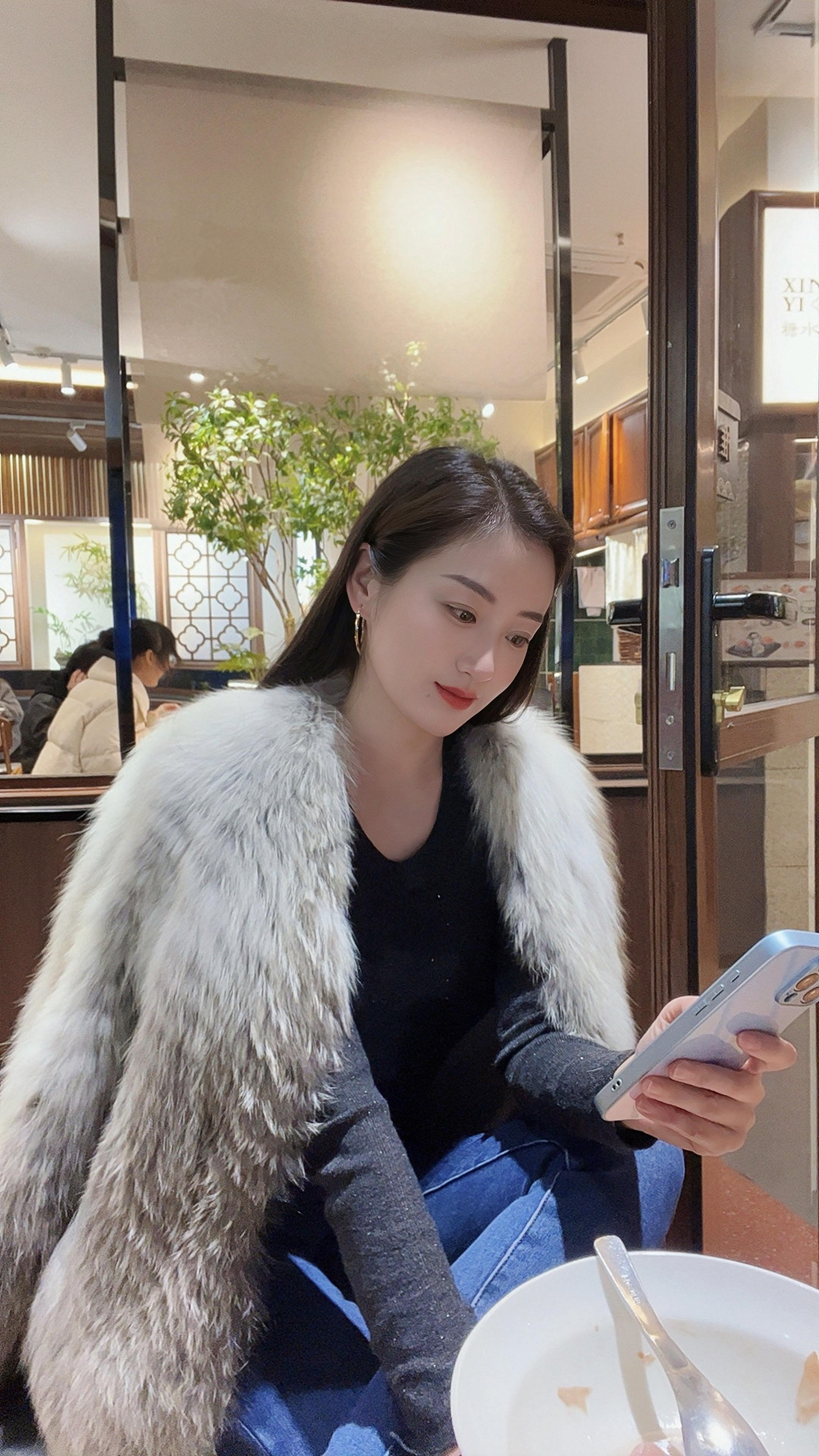 最好的关系 不是有人懂你说的话   而是有人懂你说不出的话