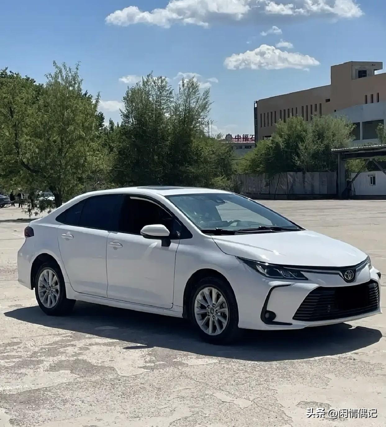 卡罗拉怎么样，值不值得买？

卡罗拉是10-15万家用轿车里务实稳妥的选择，适合