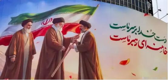 深夜无眠！怎么琢磨这事都不太对，战打之前，霍尔木兹海峡是自由通行的，怎么打完了变