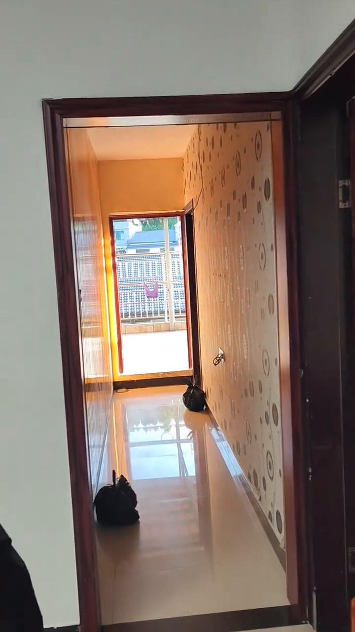 巧夺天工农家乐，里面的玻璃栈道。