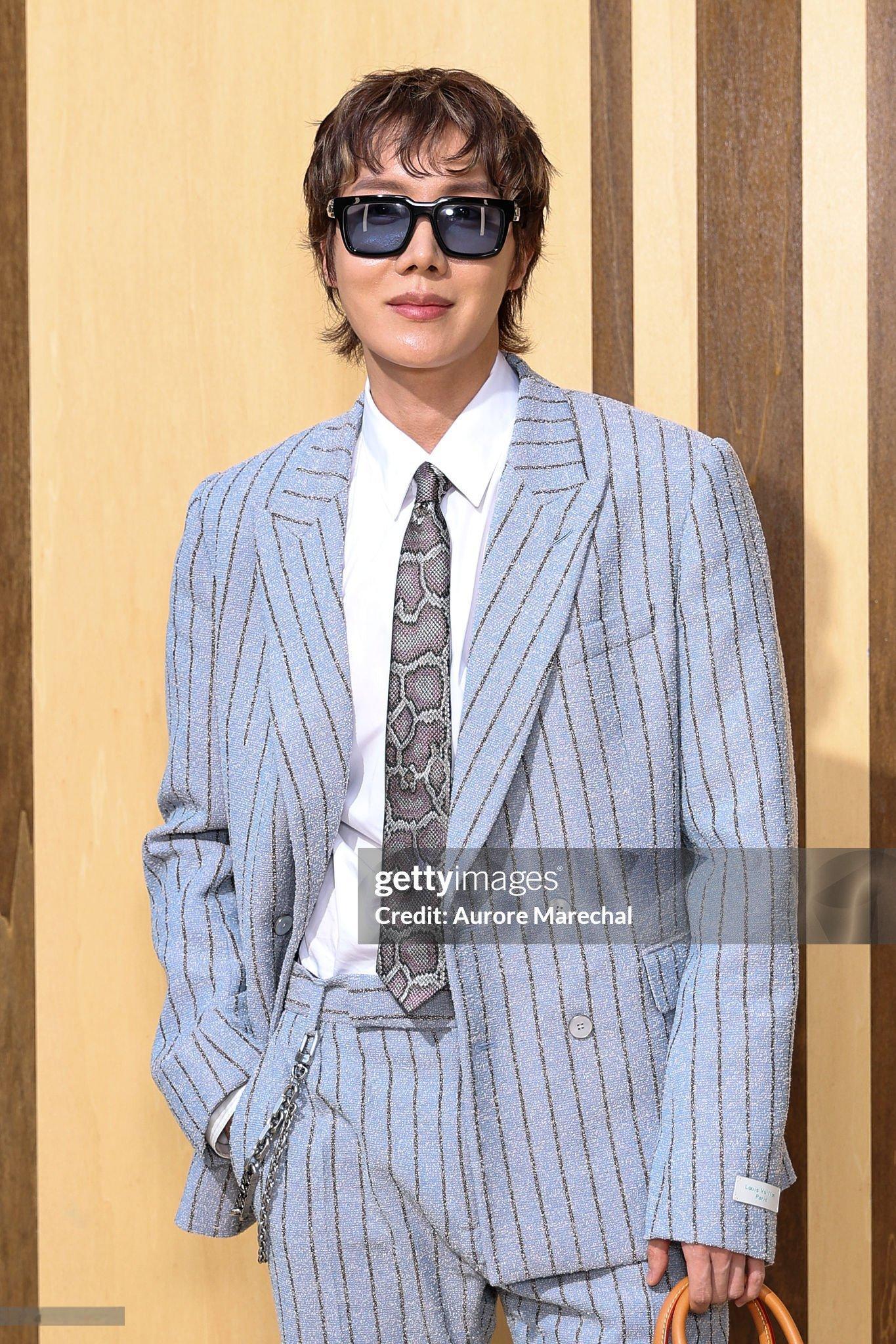 郑号锡｜Louis Vuitton 2027春夏男装秀看秀造型 巴黎时装周