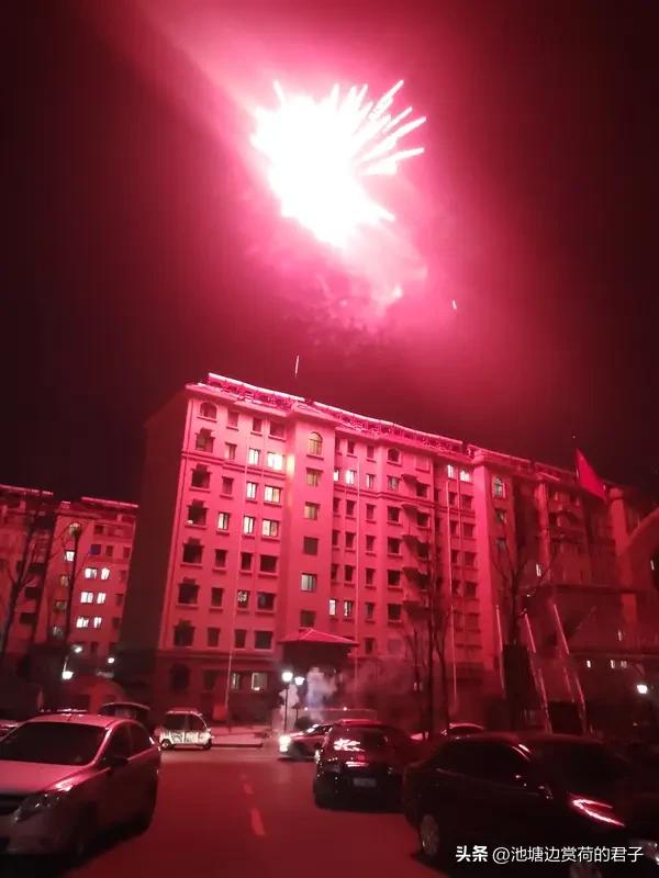 过年就是要天南地北大拜年！2026年丙午马年，各地年俗超有排面。
像黑龙江漠河，