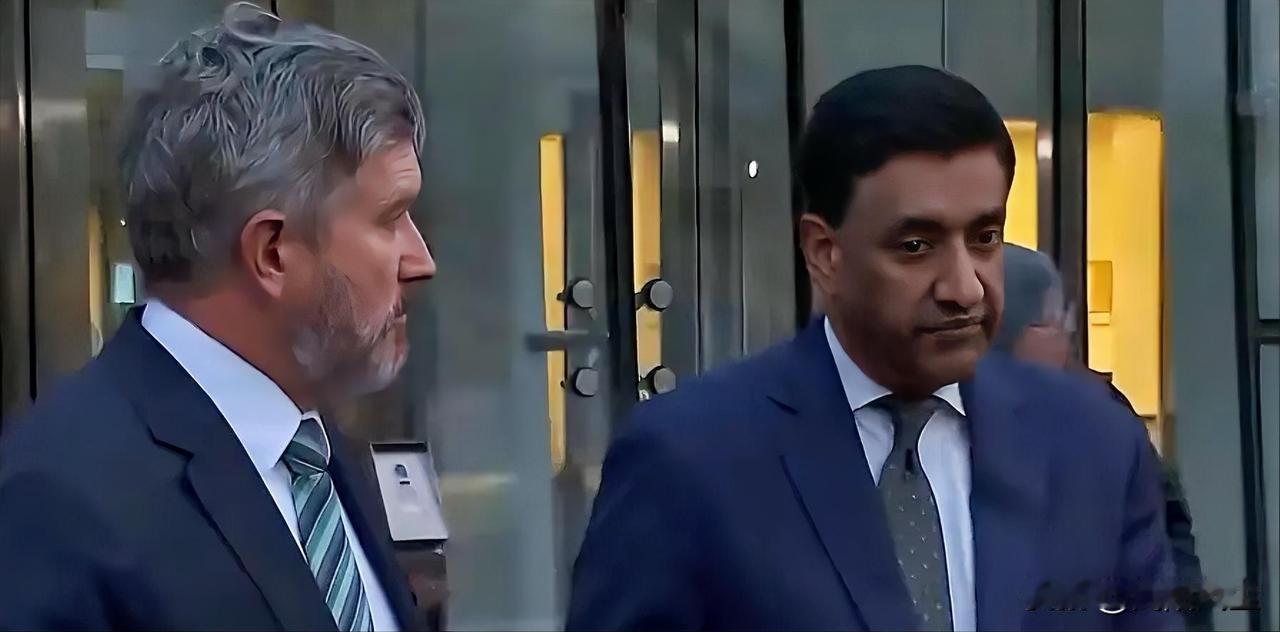 民主党众议员罗·卡纳:“那些掌权者，无论是政府、金融界还是科技领域，如果他们卷入