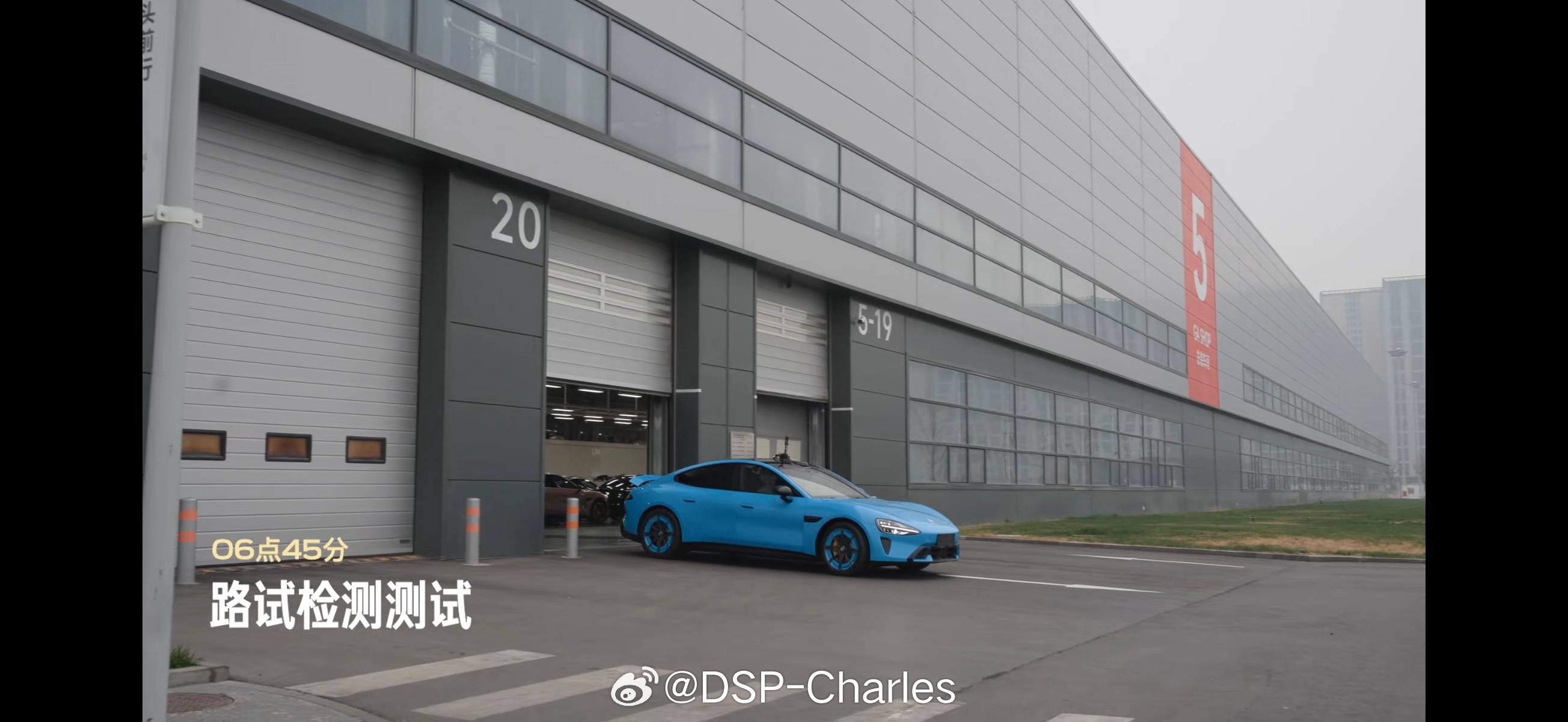 看着一堆零件组装成一个庞然大物，这过程很解压。就像平时拼积木一样，手搓特有成就感