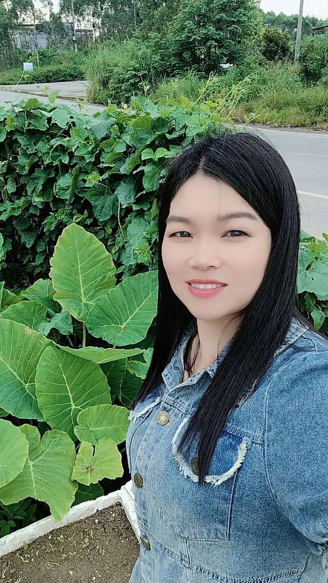 爱笑的傻丫头