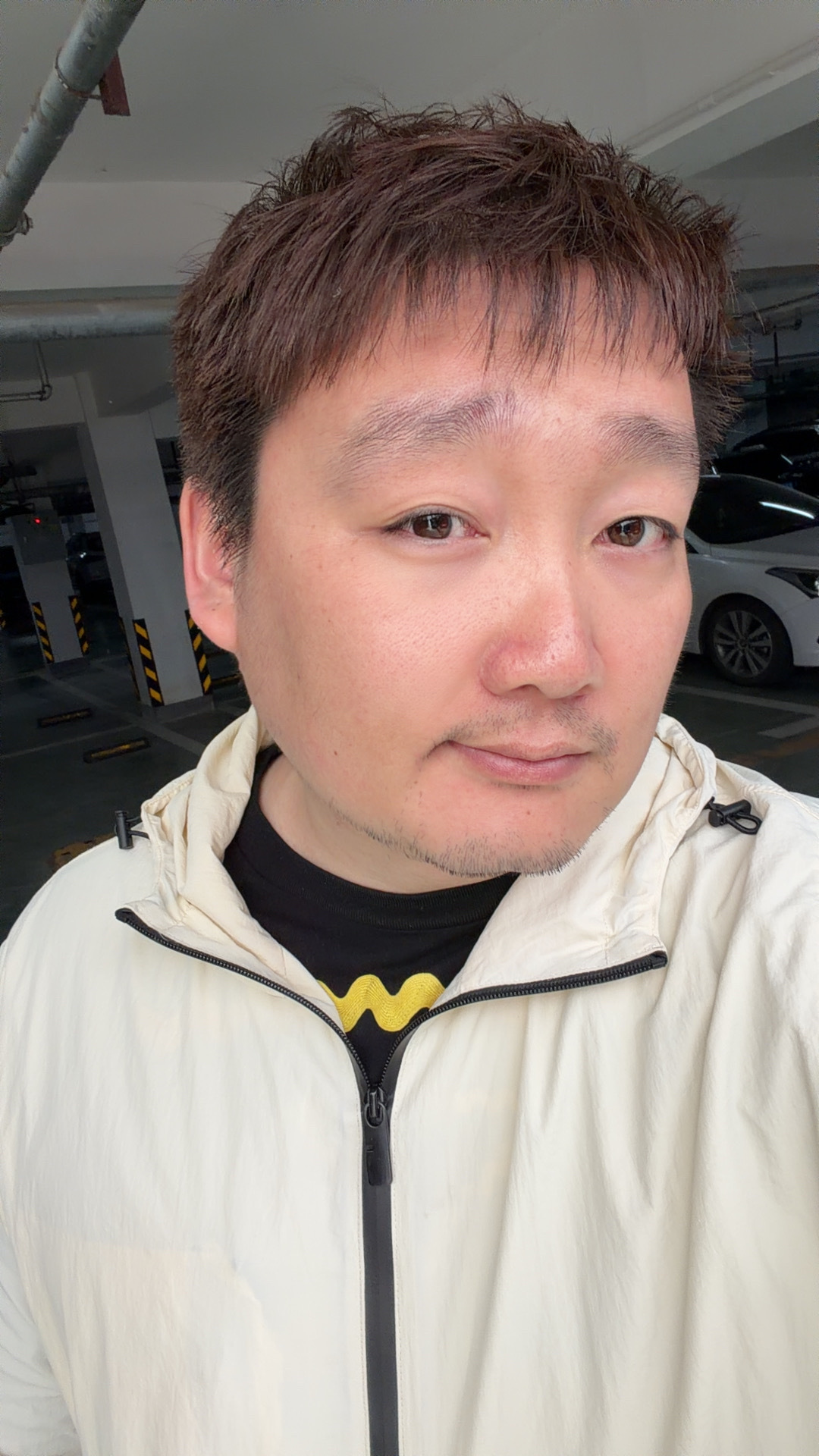 简单一口去上班，帅其实是一种感觉 