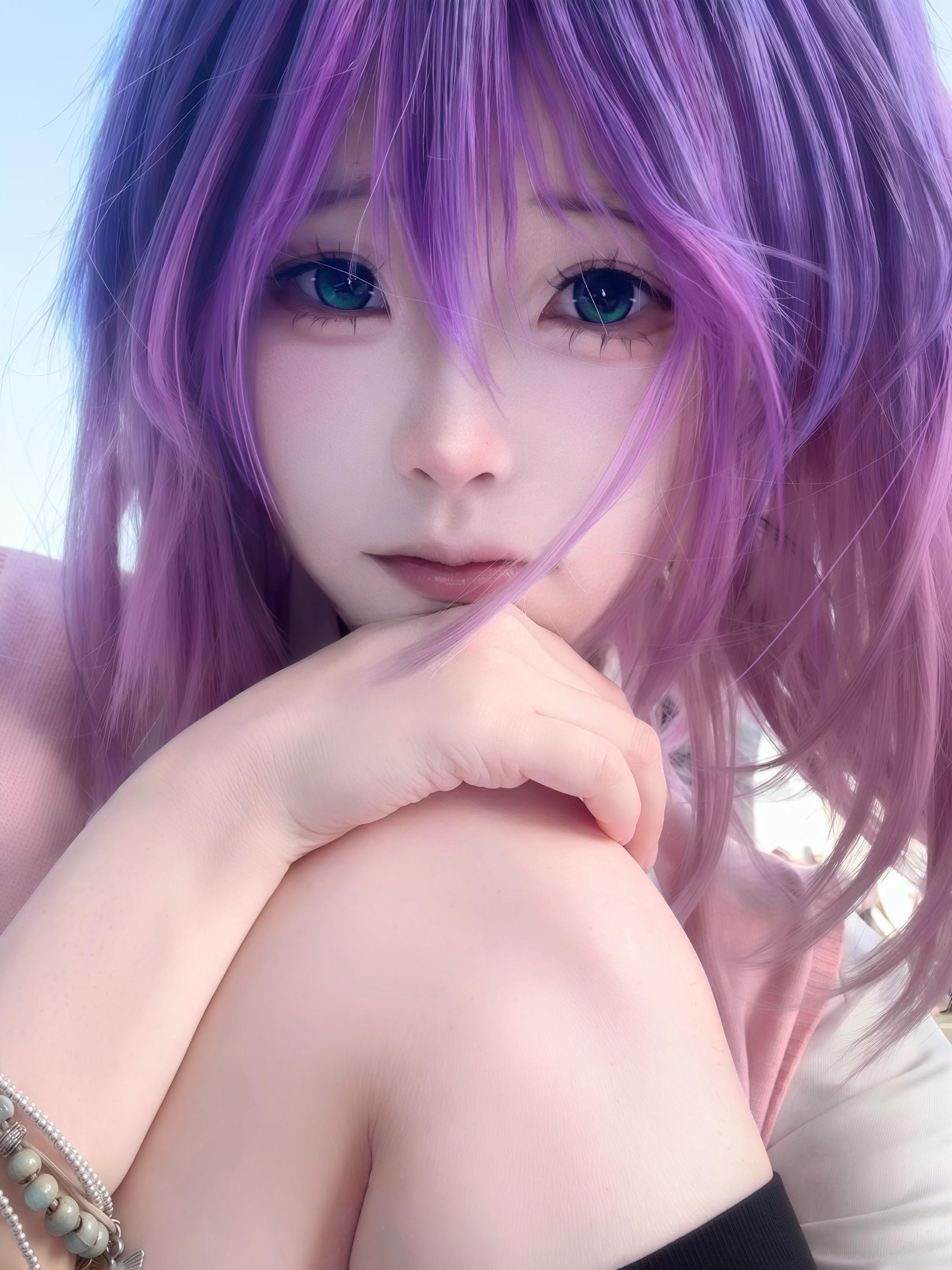 六见学长。芹沼花依