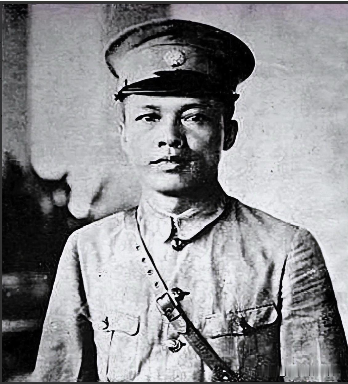 1919年，陈济棠看上戏子莫秀英，听说她有“旺夫相”急着求亲。她却冷冷回应：“我